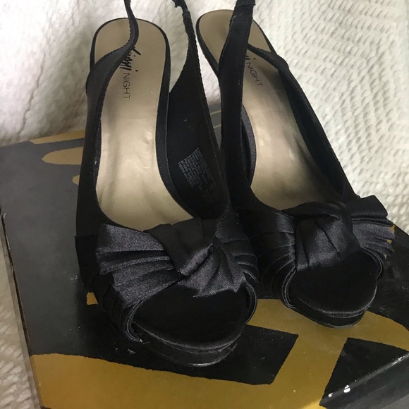 Black short Fioni heel - Picture 3 of 4